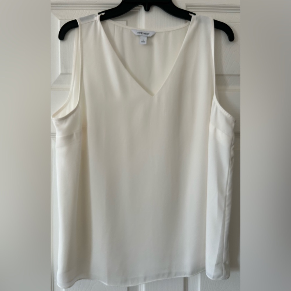 Nine West sleeveless top